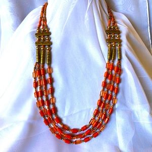 🌱 Gorgeous Vintage Orange long Beaded Necklace